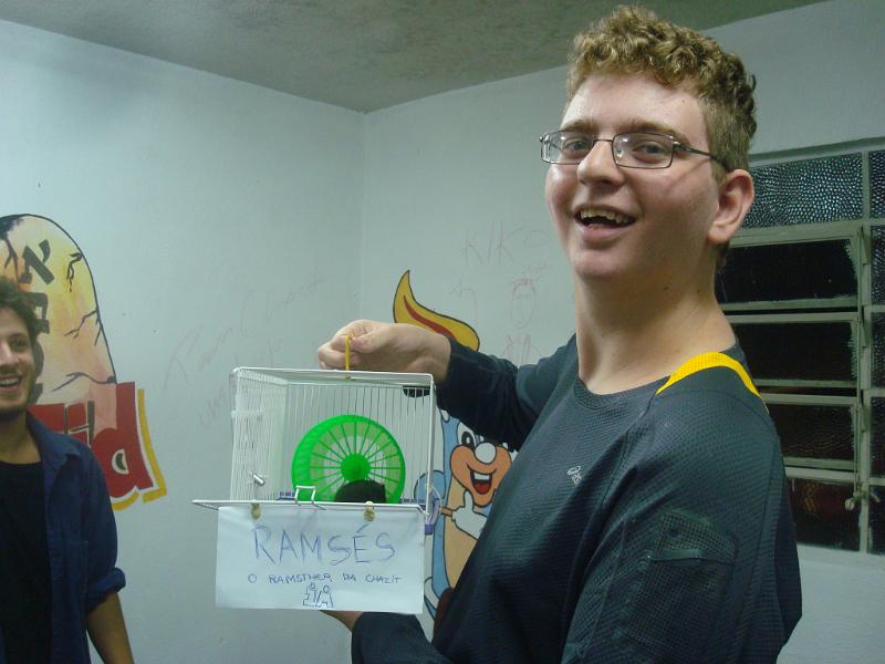 https://chazit.com/porto_alegre/../fotos/fotos_site/2010/Hamster/DSC00849.JPG