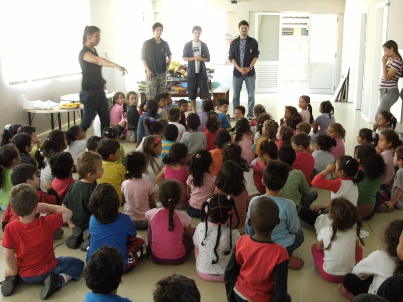 https://chazit.com/porto_alegre/../fotos/fotos_site/2010/campanhadoeumsorriso/DSCF2390.JPG