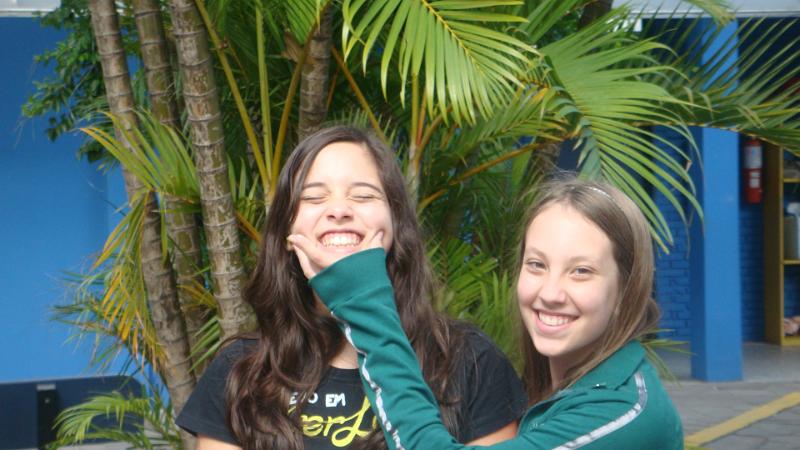 https://chazit.com/porto_alegre/../fotos/fotos_site/2010/iekarim/DSC02436.JPG